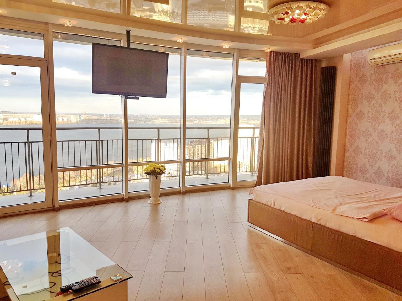 Most City Apart-Hotel ドニプロペトロウシク エクステリア 写真